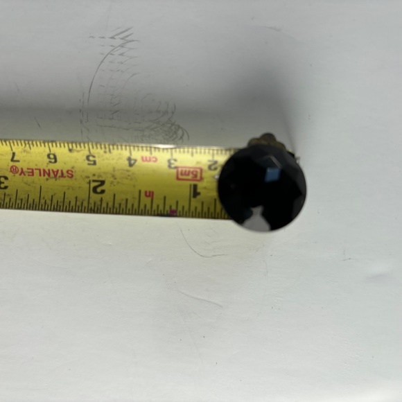 Vintage black jet clip earrings - Picture 5 of 7